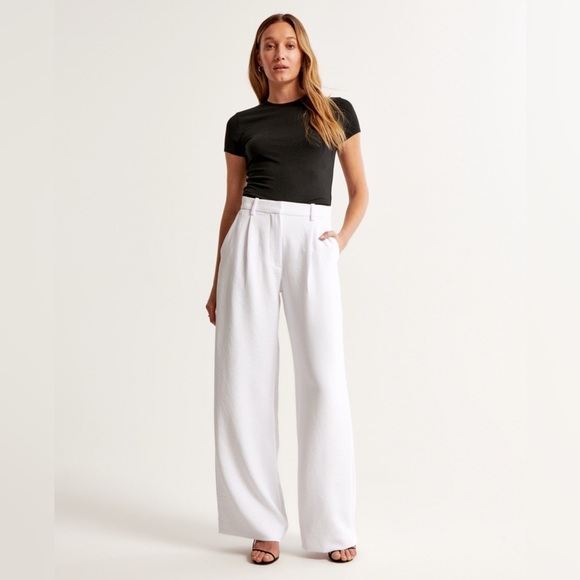NWT Abercrombie & Fitch Harper Premium Crepe Ultra Wide Leg Pant- White - Picture 1 of 8